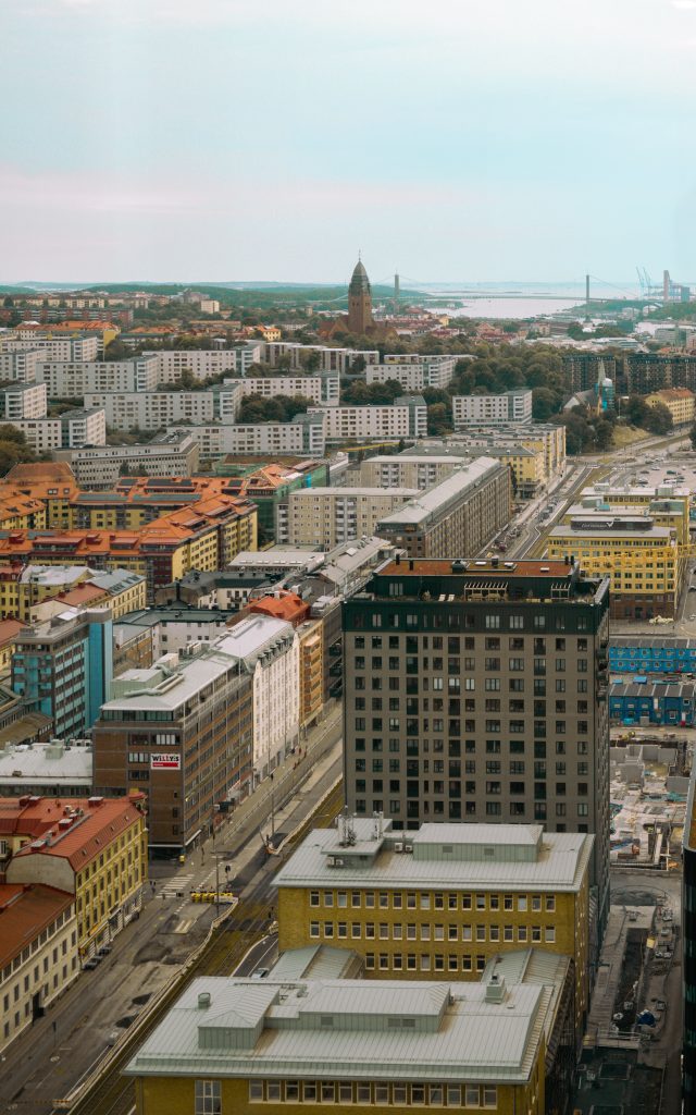 Modern kontorsfastighet i Göteborg med smart fastighetsautomation och styrsystem
